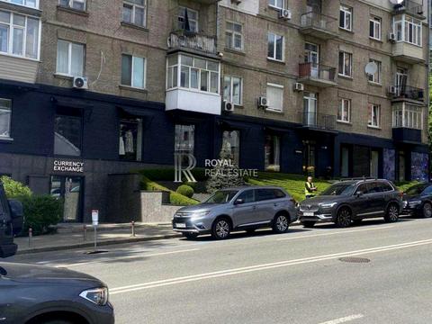 комерційна за адресою Кловський узвіз (Кловський), 6