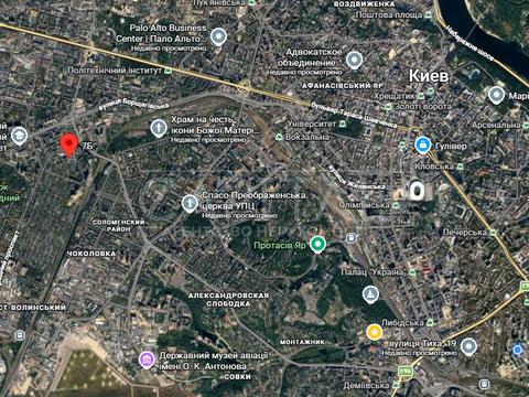 комерційна за адресою Андрія Головка вул., 7Б