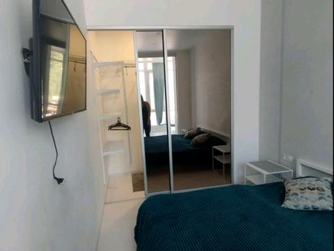 квартира за адресою Дача Ковалевського вул., 121 к1