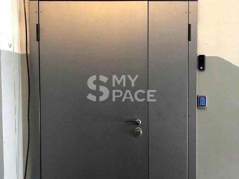 комерційна за адресою Архітектора Городецького вул., 17/1