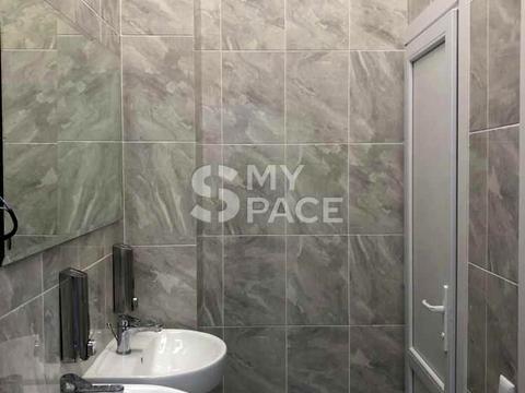 комерційна за адресою Архітектора Городецького вул., 17/1