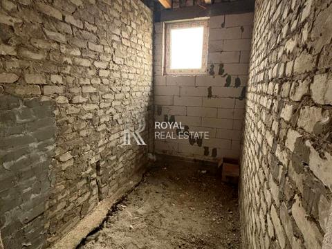 будинок за адресою Дніпровська