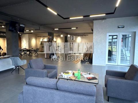 комерційна за адресою Гетьманська вул., 36