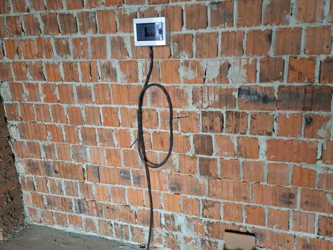 комерційна за адресою Карла Мікльоша вул., 20-Б