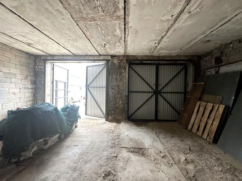 паркомісце за адресою Ямська вул., 32