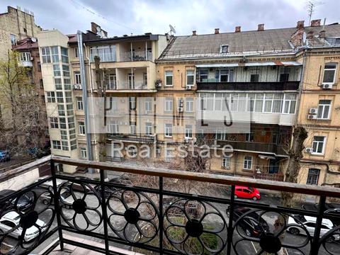 квартира за адресою Антоновича вул. (Горького), 14-Б