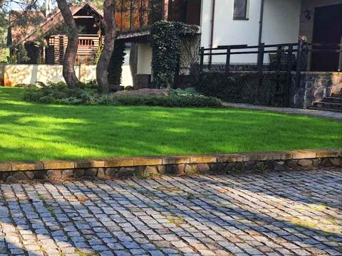 будинок за адресою Кленова