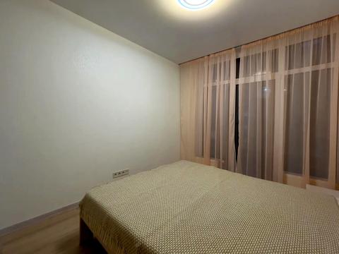 квартира за адресою Салютна вул., (Будинок 02301-02303)