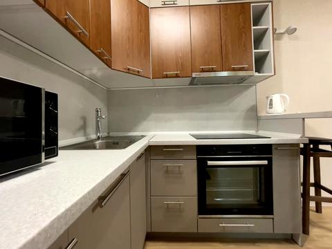 квартира за адресою Салютна вул., (Будинок 02301-02303)