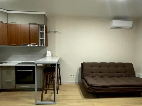 квартира за адресою Салютна вул., (Будинок 02301-02303)