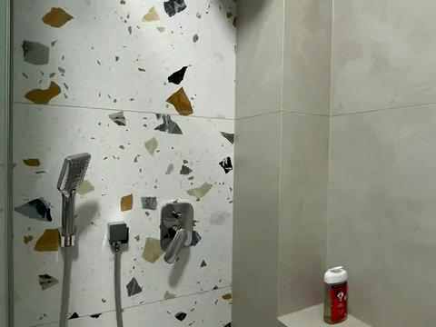 квартира за адресою Салютна вул., (Будинок 02301-02303)