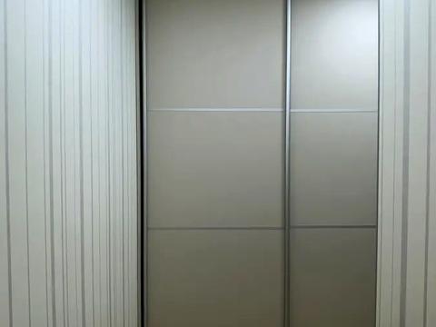 квартира за адресою Салютна вул., (Будинок 02301-02303)