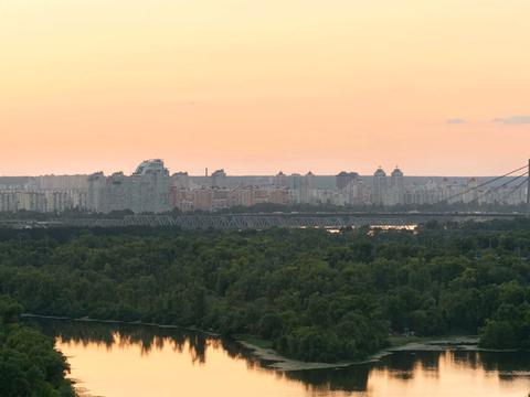 квартира за адресою Набережно-Рибальська вул., 27