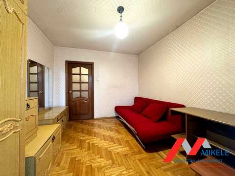 квартира за адресою Анни Ахматової вул., 3-А