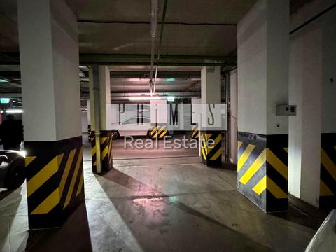 паркомісце за адресою Болсуновська вул. (Сергія Струтинського), 2