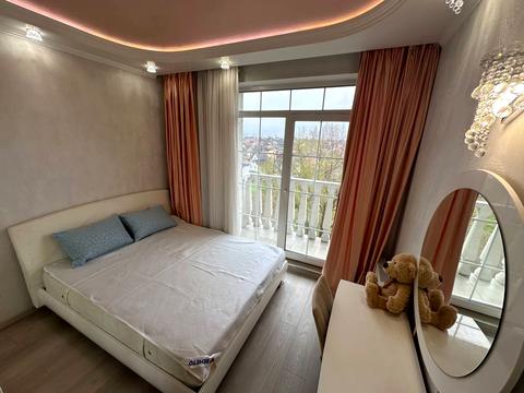 квартира за адресою Дмитра Луценка вул. (Крейсера "Аврора"), 6