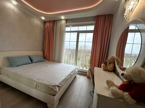 квартира за адресою Дмитра Луценка вул. (Крейсера "Аврора"), 6