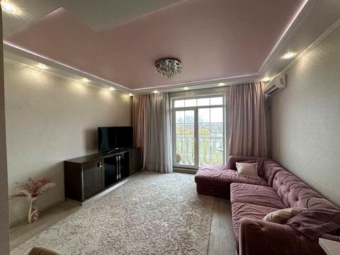 квартира за адресою Дмитра Луценка вул. (Крейсера "Аврора"), 6