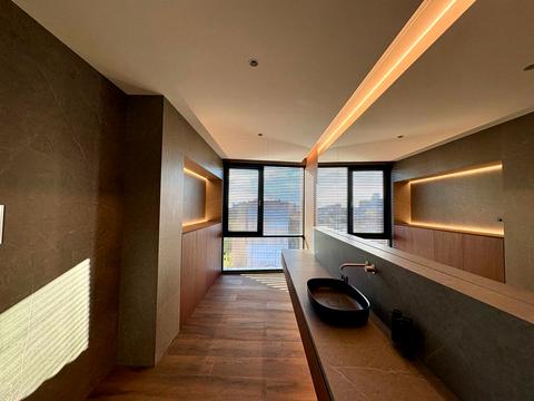 коммерческая по адресу Исполкомовская ул., 15-А