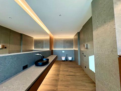 коммерческая по адресу Исполкомовская ул., 15-А