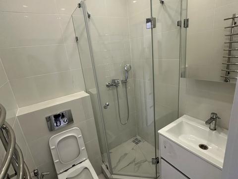 квартира за адресою Академіка Писаржевського вул., 8