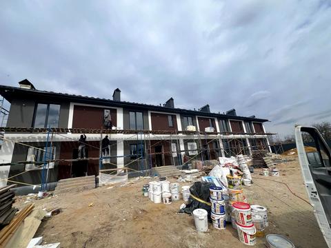 будинок за адресою Озерна