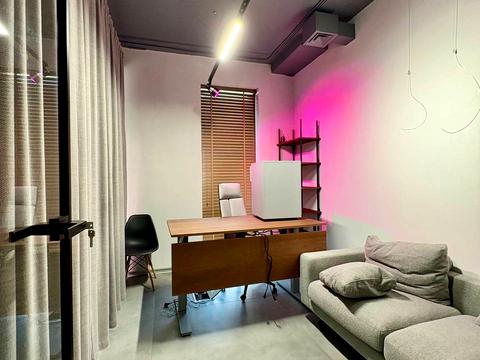 коммерческая по адресу Исполкомовская ул., 15-А