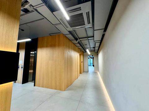 коммерческая по адресу Исполкомовская ул., 15-А