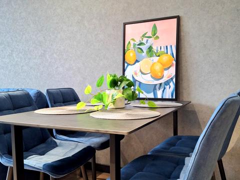 квартира за адресою Причальна вул., 12