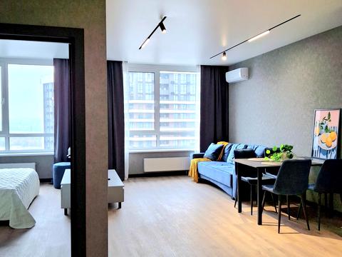 квартира за адресою Причальна вул., 12