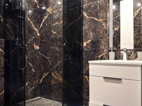 квартира за адресою Причальна вул., 12