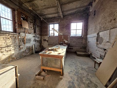 коммерческая по адресу Виробнича, 26