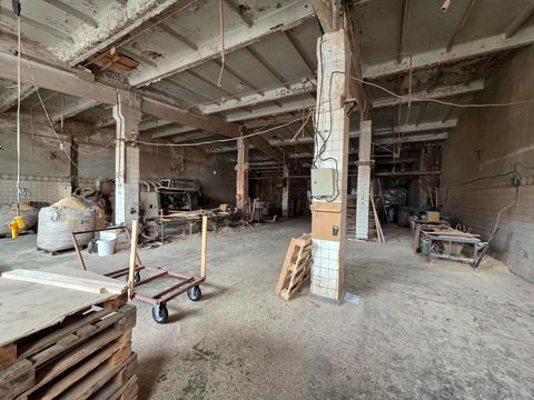 коммерческая по адресу Виробнича, 26