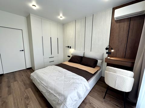 квартира за адресою Причальна вул., 8