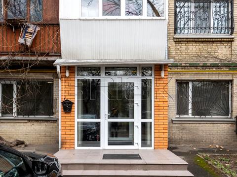 комерційна за адресою Олекси Тихого вул. (Виборзька), 89-А