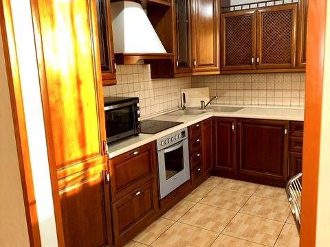 квартира за адресою Анни Ахматової вул., 43