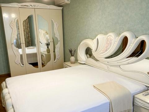 квартира за адресою Анни Ахматової вул., 43