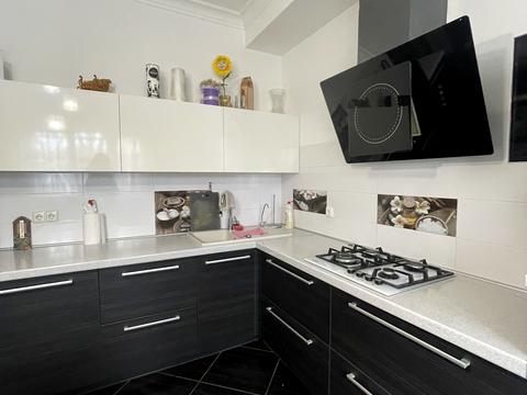 квартира за адресою Крайня вул., 21