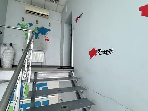 комерційна за адресою Набережна Перемоги вул., 10