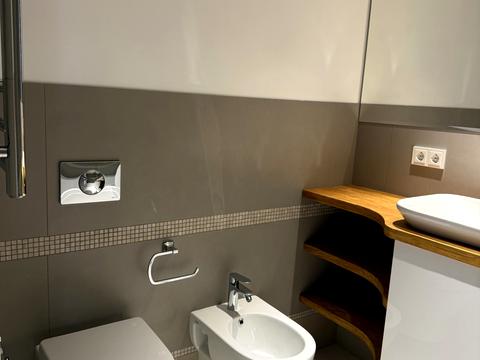 квартира за адресою Андрія Верхогляда вул. (Михайла Драгомирова), 16