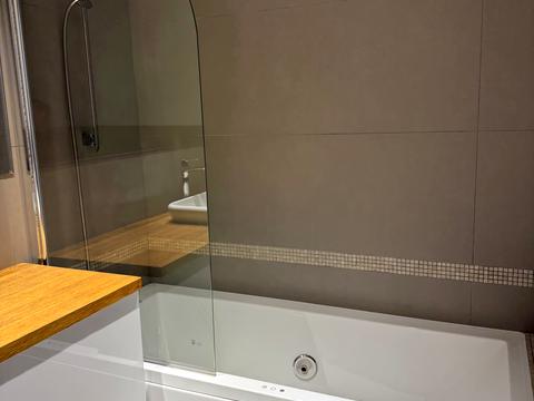 квартира за адресою Андрія Верхогляда вул. (Михайла Драгомирова), 16