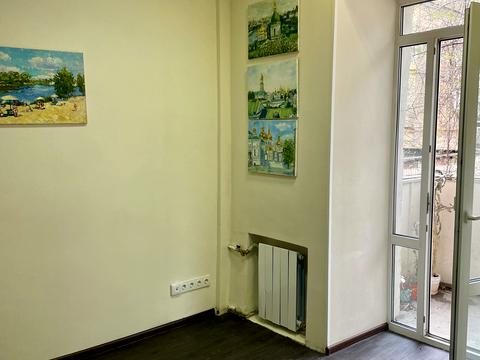 комерційна за адресою Велика Васильківська вул. (Червоноармійська), 17-Б