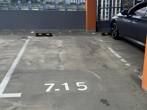 паркоместо по адресу Днепровская набережная ул., 16-Г