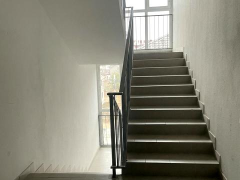 квартира за адресою Вишнева вул., 12