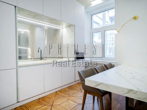 комерційна за адресою Шота Руставелі вул., 22