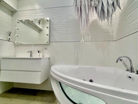 квартира за адресою Раїси Окіпної вул., 18