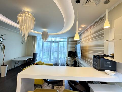 квартира за адресою Раїси Окіпної вул., 18