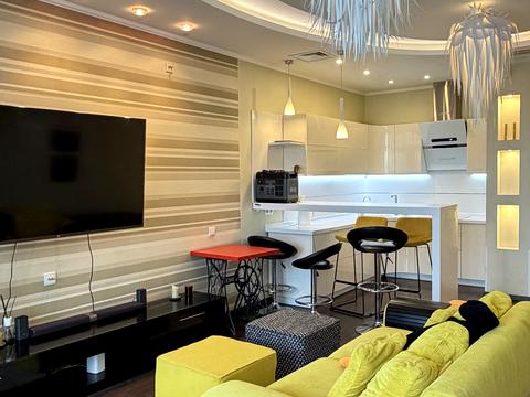 квартира за адресою Раїси Окіпної вул., 18