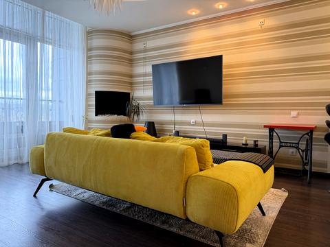 квартира за адресою Раїси Окіпної вул., 18