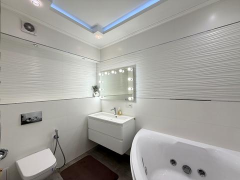 квартира за адресою Раїси Окіпної вул., 18